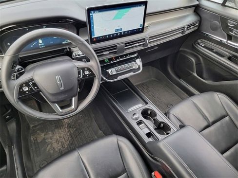 Certified 2023 Lincoln Corsair AWD w/ Equipment Group 101A image 38