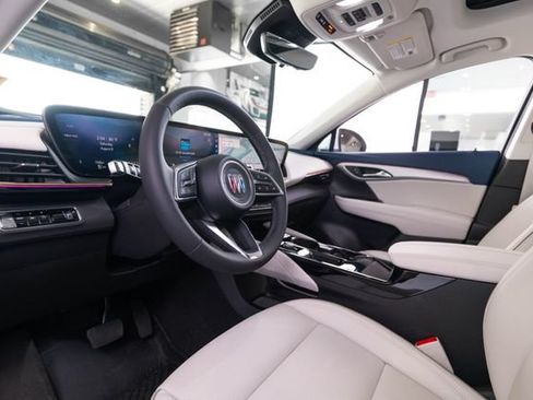 Used 2026 Buick Envision Avenir AWD/4WD image 4