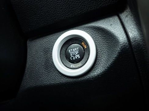 Used 2015 RAM 1500 Laramie w/ Convenience Group AWD/4WD image 18