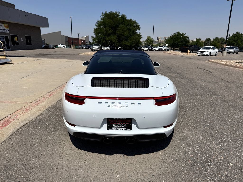 Used 2019 Porsche 911 Targa 4 AWD/4WD image 11
