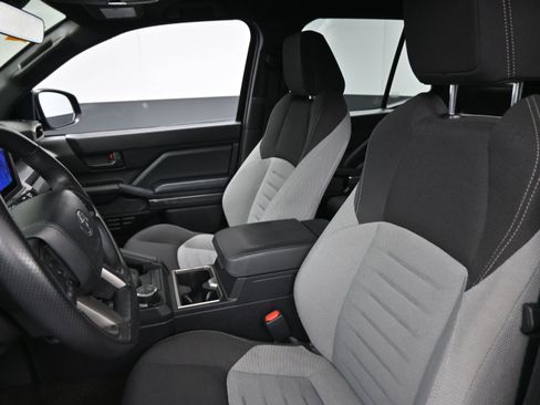 Certified 2025 Toyota 4Runner TRD Sport AWD/4WD image 15