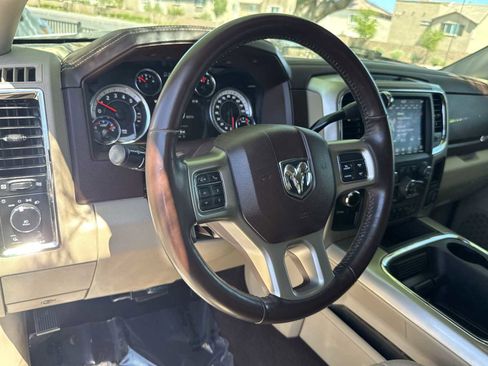 Used 2018 RAM 2500 Laramie w/ Cold Weather Group AWD/4WD image 10