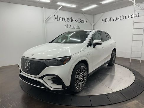 Used 2026 Mercedes-Benz EQE 320 4MATIC SUV image 3