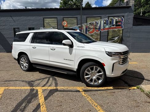 Used 2023 Chevrolet Suburban High Country AWD/4WD image 35