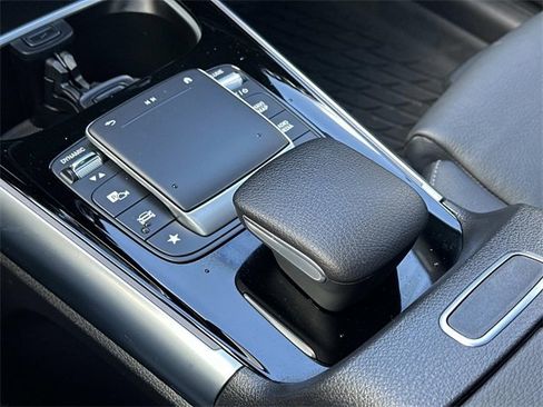 Certified 2023 Mercedes-Benz GLA 250 4MATIC image 31