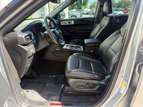 Used 2022 Ford Explorer ST w/ Equipment Group 401A AWD/4WD image 23