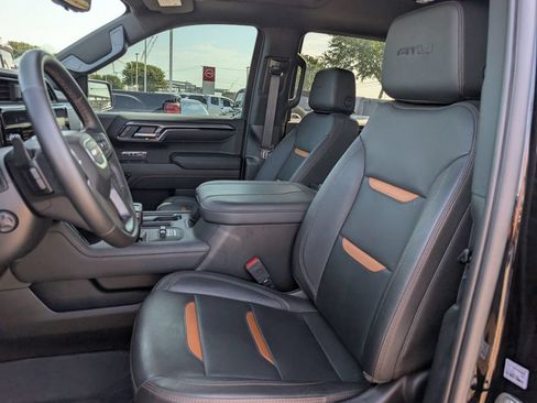 Used 2023 GMC Sierra 1500 AT4 w/ AT4 Premium Package AWD/4WD image 24