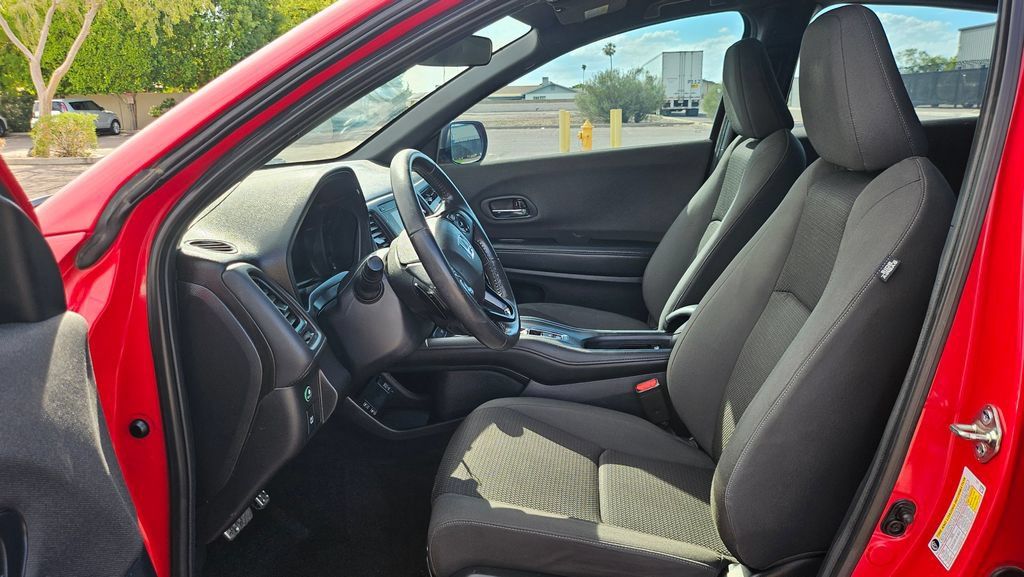 Used 2020 Honda HR-V Sport image 25