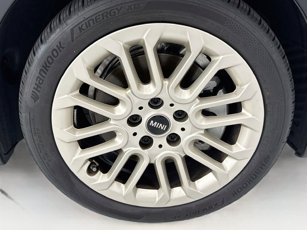 Certified 2026 MINI Cooper 2-Door Hardtop FWD image 32