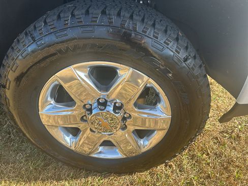 Used 2025 Chevrolet Silverado 3500 High Country w/ High Country Premium Package image 39