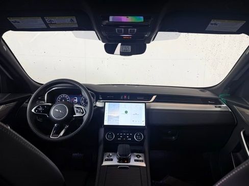 Used 2025 Jaguar F-PACE R-Dynamic S image 28