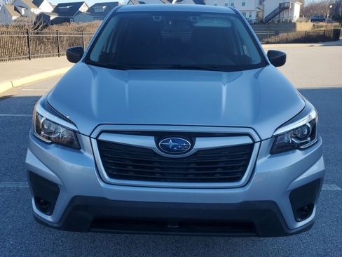 Used 2019 Subaru Forester image 3