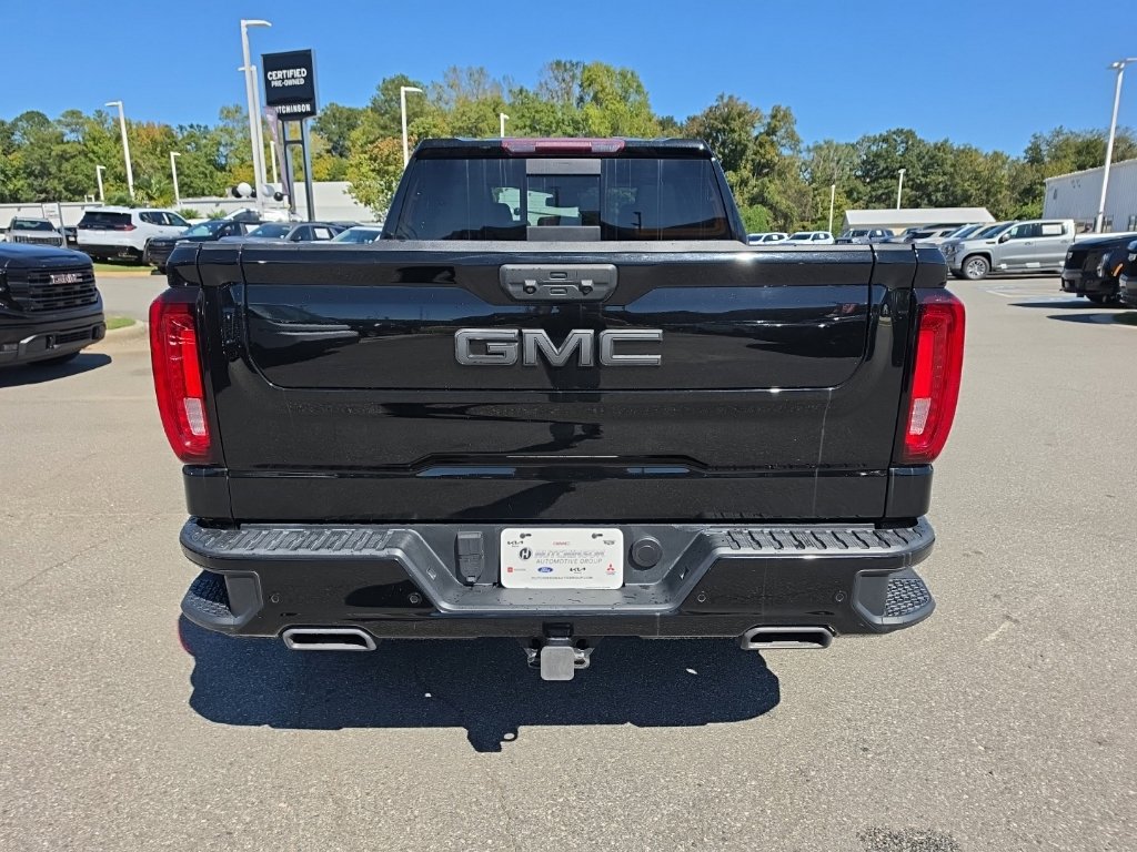 Used 2023 GMC Sierra 1500 AT4 w/ AT4 Premium Package AWD/4WD image 6