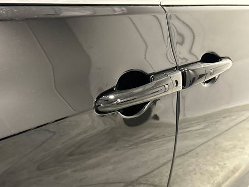 New 2027 Chrysler Pacifica Select FWD image 13
