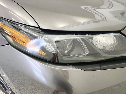 Used 2023 Toyota Camry SE FWD image 14