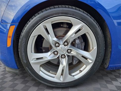 Used 2019 Chevrolet Camaro SS image 8