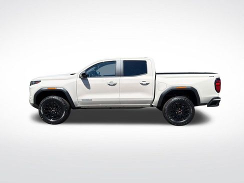 New 2026 GMC Canyon Elevation w/ Convenience Package AWD/4WD image 2