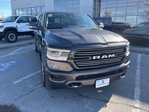 Used 2022 RAM 1500 Laramie w/ Laramie Southwest Edition image 4