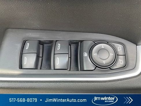 Used 2023 Chevrolet Silverado 1500 LT AWD/4WD image 22