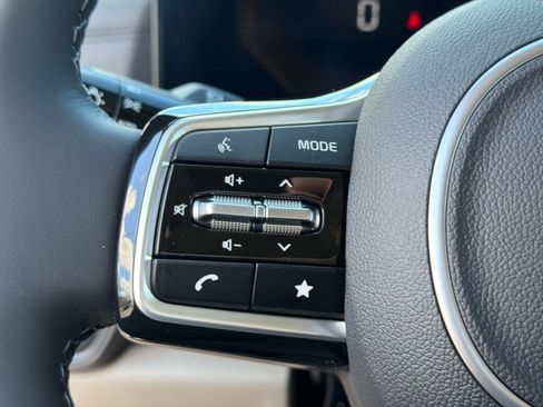 New 2026 Kia Carnival EX image 29