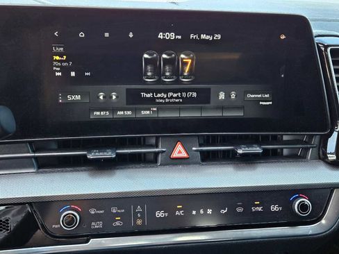 Certified 2023 Kia Sportage SX AWD/4WD image 18