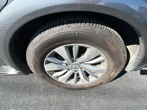 Used 2015 INFINITI QX80 4WD w/ Theater Package image 26