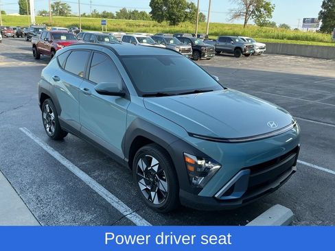 Used 2024 Hyundai Kona SEL FWD image 2