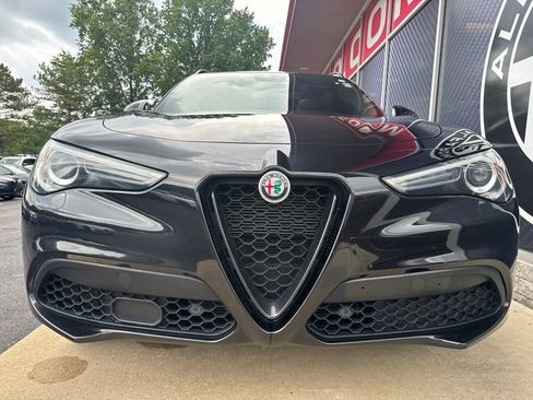 Used 2023 Alfa Romeo Stelvio Veloce AWD/4WD image 8