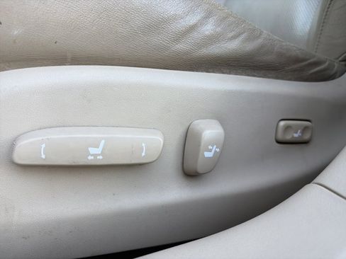 Used 2006 Lexus IS 250 AWD image 16