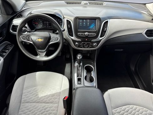 Used 2018 Chevrolet Equinox LS AWD/4WD image 17