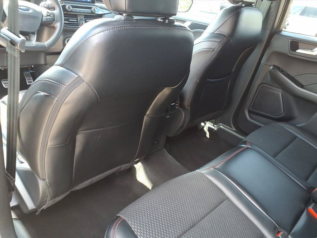 Used 2024 Ford Escape ST-Line AWD/4WD image 15