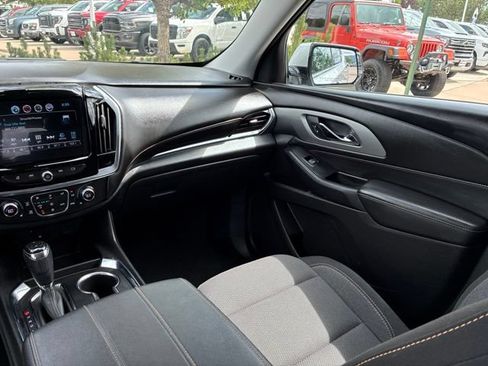Certified 2019 Chevrolet Traverse LT FWD image 18