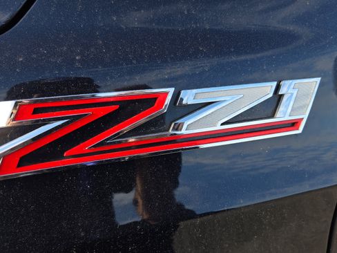 Used 2024 Chevrolet Tahoe Z71 w/ Luxury Package image 20