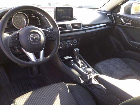 Used 2016 MAZDA MAZDA3 i Sport w/ Preferred Equipment Package FWD image 17