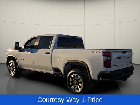 Used 2023 Chevrolet Silverado 2500 Custom w/ Custom Value Package AWD/4WD image 6