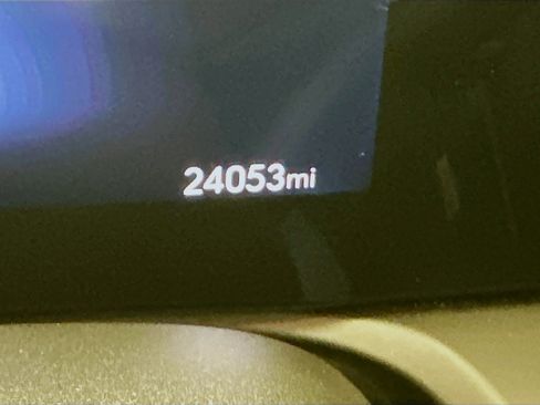 Used 2025 Buick Encore GX Preferred AWD/4WD image 19