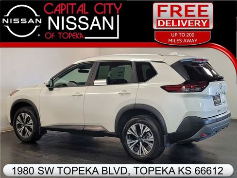 Certified 2023 Nissan Rogue SV w/ SV Premium B Package image 28