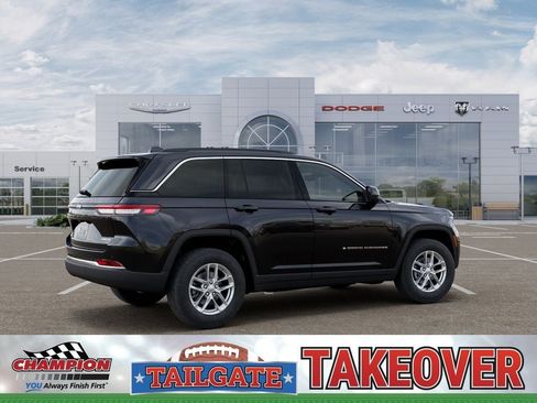 New 2026 Jeep Grand Cherokee Laredo AWD/4WD image 4
