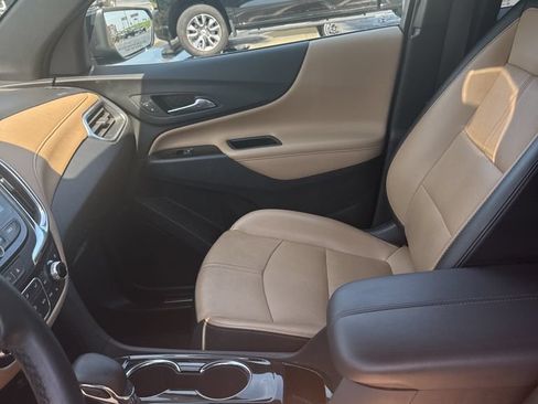 Used 2023 Chevrolet Equinox Premier AWD/4WD image 15