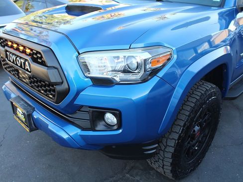Used 2016 Toyota Tacoma TRD Sport w/ Towing Package RWD image 10