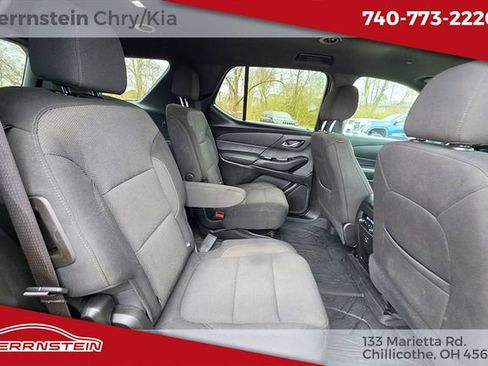 Used 2023 Chevrolet Traverse LT FWD image 29