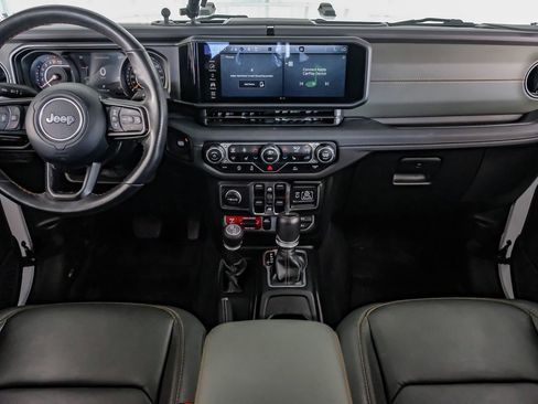 Used 2024 Jeep Gladiator Mojave w/ Convenience Group AWD/4WD image 13