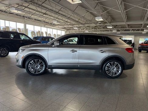 Used 2018 Lincoln MKX Reserve w/ Lincoln MKX Climate Package AWD/4WD image 4