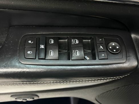 Used 2015 Jeep Grand Cherokee Overland image 24