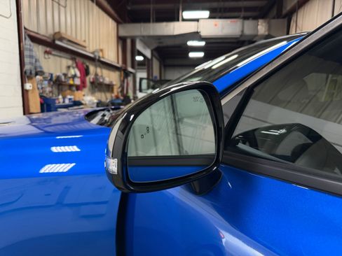 Used 2018 Kia Stinger GT2 AWD/4WD image 38