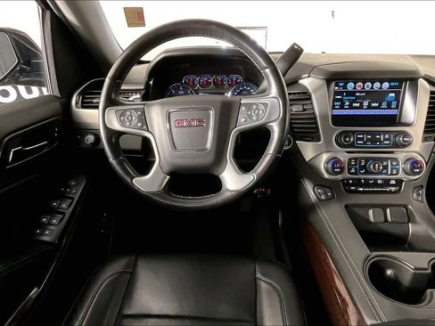 Used 2020 GMC Yukon XL SLT w/ Open Road Package image 5