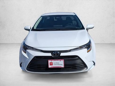 Certified 2024 Toyota Corolla LE image 2