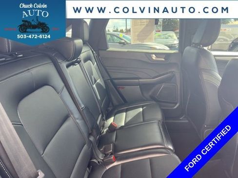 Certified 2025 Ford Escape Platinum AWD/4WD image 28