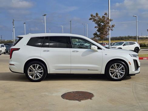 Certified 2023 Cadillac XT6 Premium Luxury w/ Platinum Package image 7