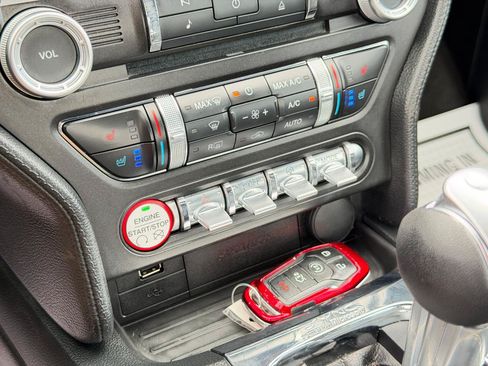 Used 2015 Ford Mustang Premium RWD image 21